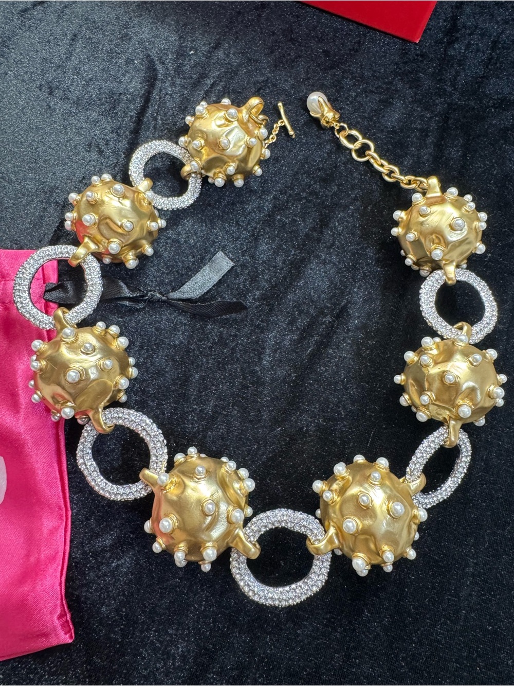 Schiaparelli insp Gold and Pearl Statement Necklace & Earring & Ring Set - Picture 15 of 16
